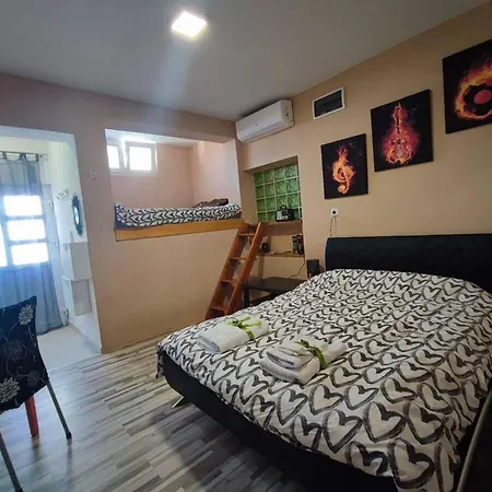 Villa Popandrock Sleeps 5 With Parking *