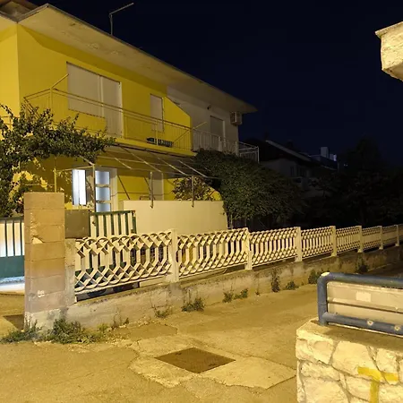 Villa Popandrock Sleeps 5 With Parking Villa *