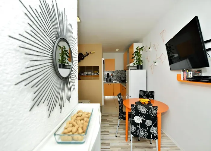 וילה Popandrock Sleeps 5 With Parking