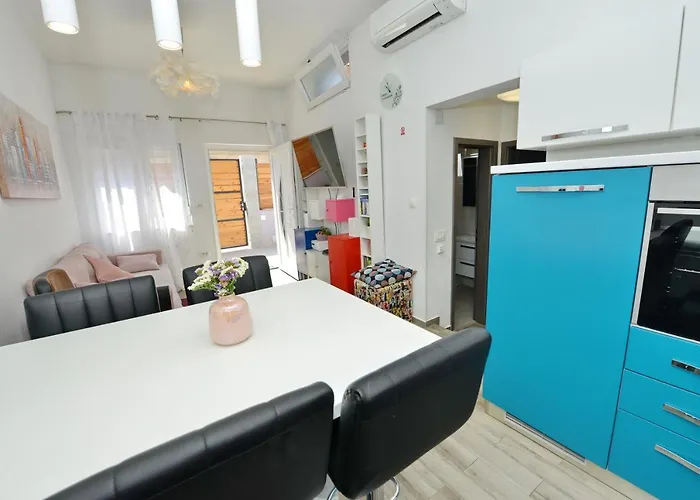 וילה Popandrock Sleeps 5 With Parking *