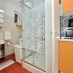 别墅 Popandrock Sleeps 5 With Parking *