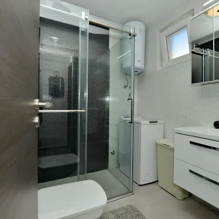 2-Apartmans Villa PopandRock in Zadar Villa Zara