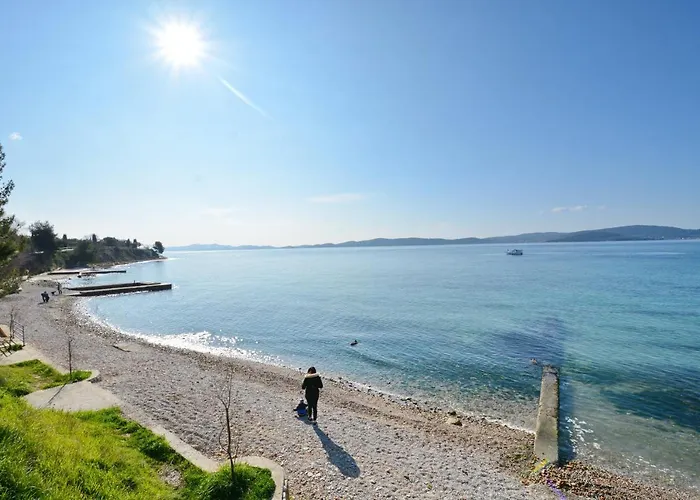 Popandrock Sleeps 5 With Parking Willa *